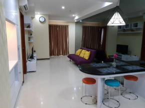 Jakarta Seaview Luxury Condominium Free WIFI